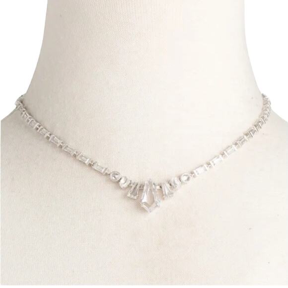 *SOLD* NWT! Kendra Scott Christianne Collar Lustre Statement Necklace ($158) - Picture 6 of 10